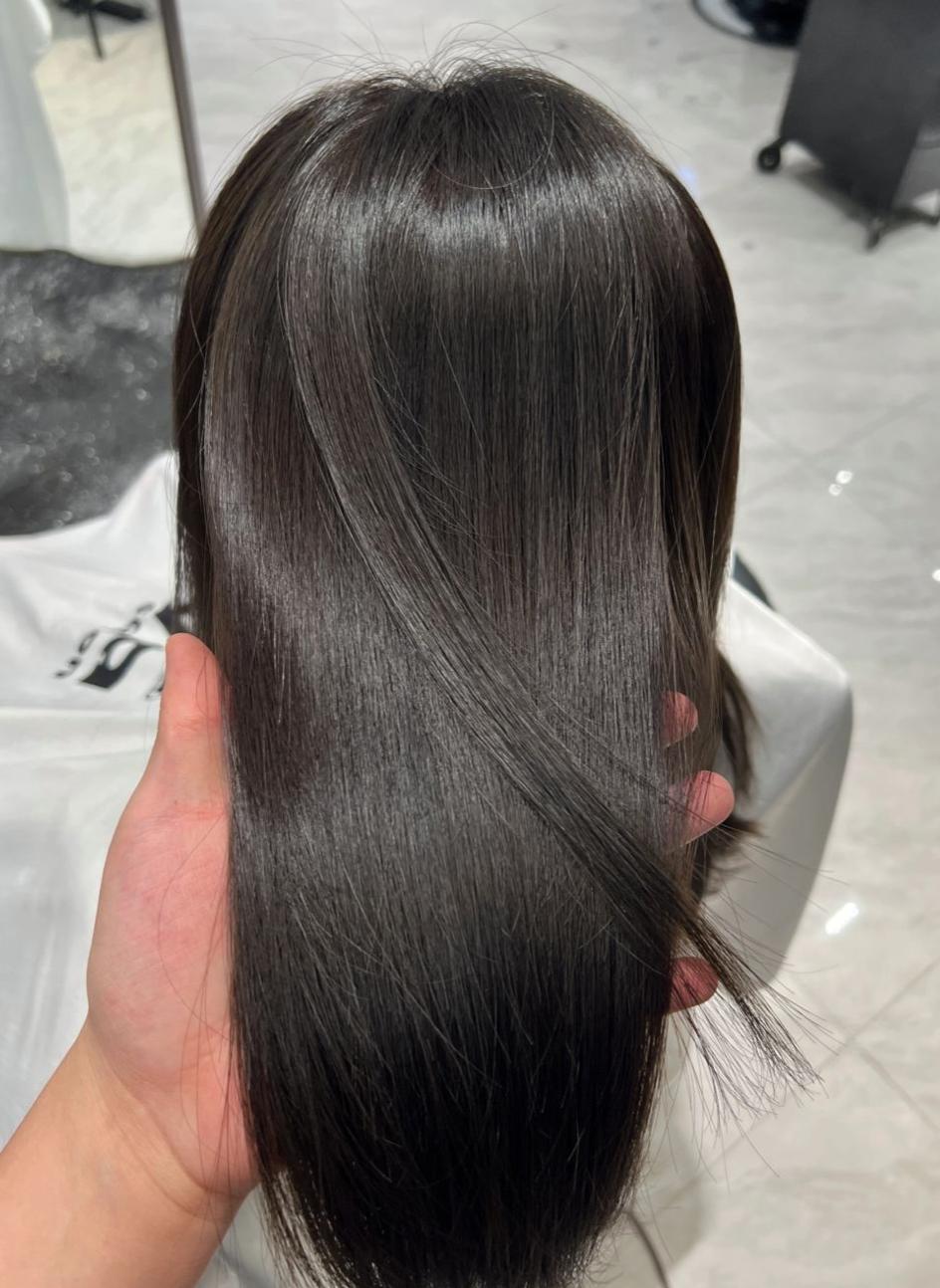 2024 最新流行发色，黄黑皮显白还减龄，别再染老土的黄色了！ onerror=