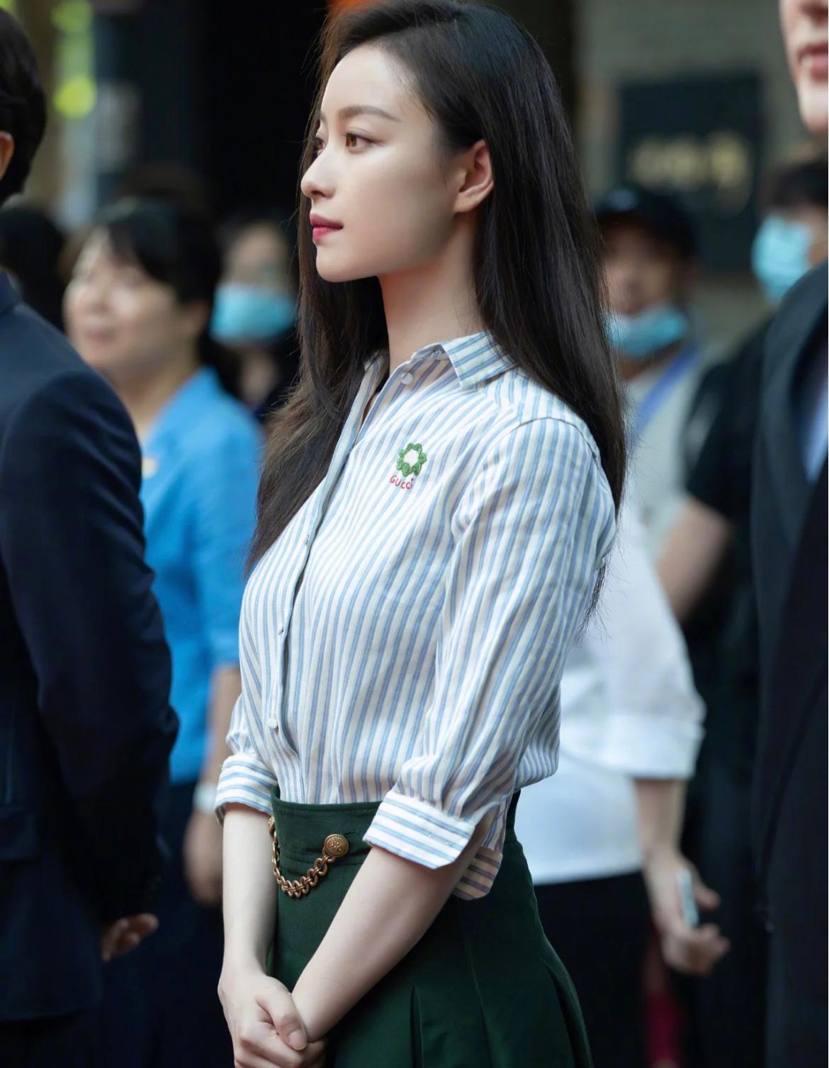 女生气质好不好，关键在“腰”，重点要拿捏住！ onerror=