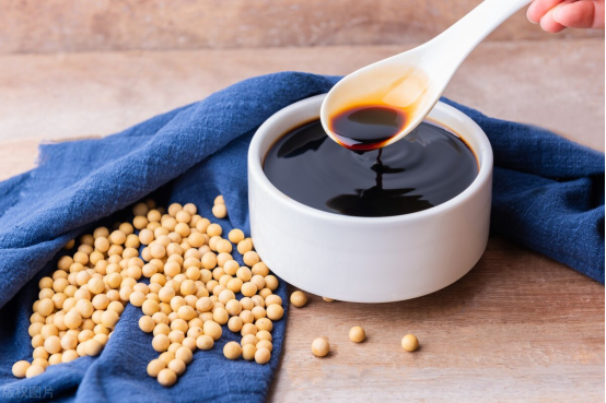 买酱油怎么挑选？别再纠结了，全国最好的酱油5大排行榜来了 onerror=