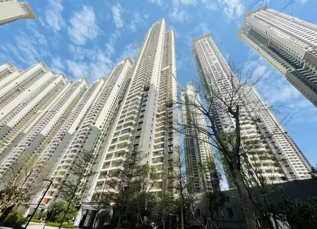 卖掉高层的31楼，搬进老小区的“步梯房”后才发现，高层住宅就是妥妥的智商税 onerror=